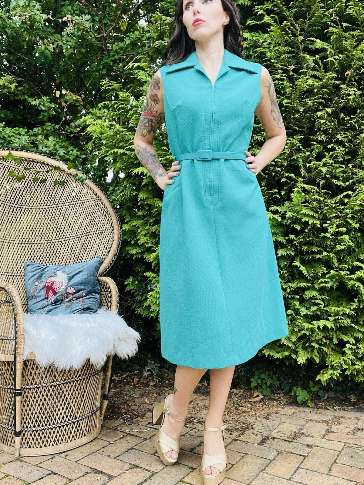 Vintage 1960s Shirt Dress Dagger Collar Belted For a Office Workwear Green 16