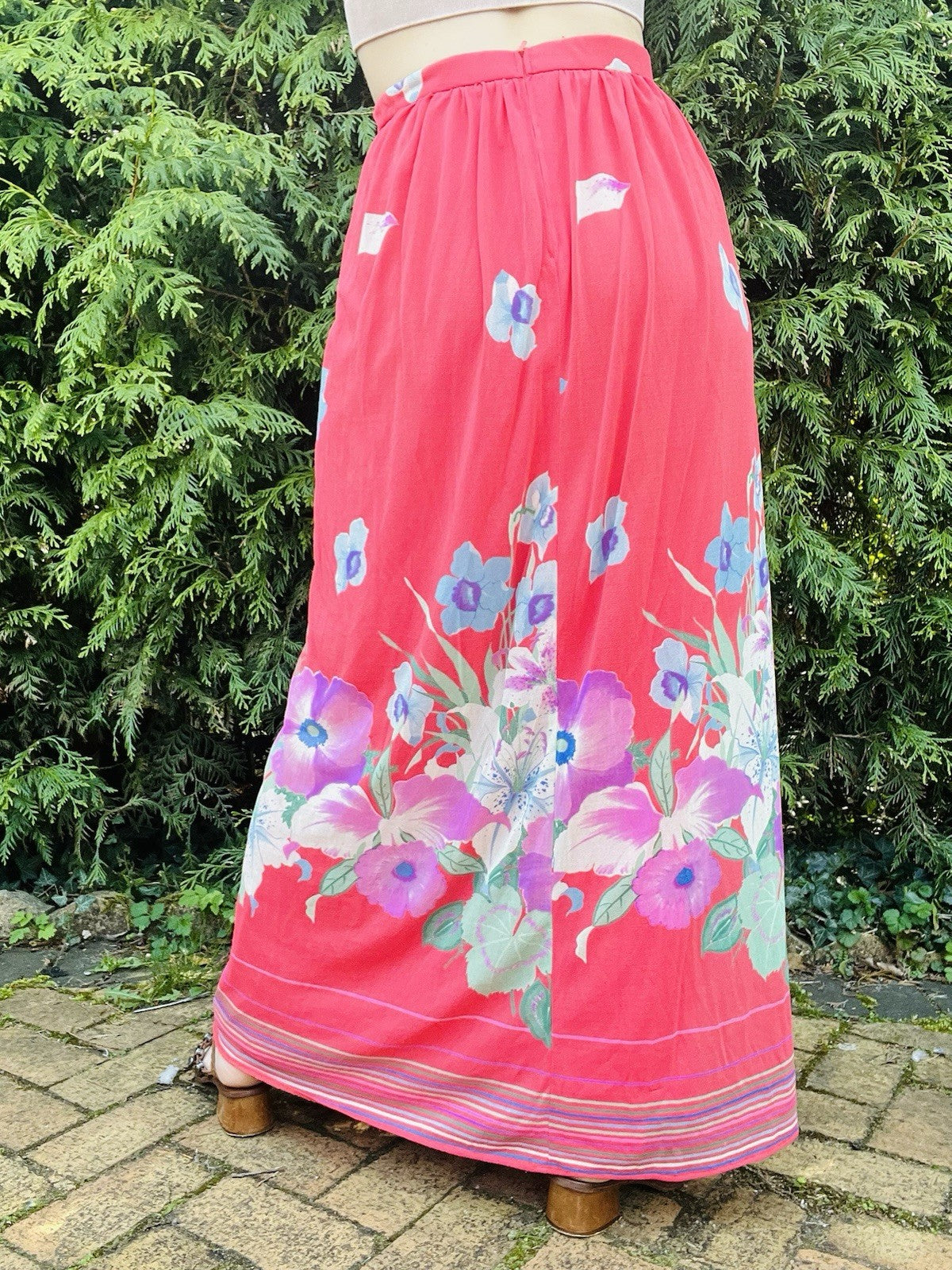 Vintage 1980s Maxi Skirt Bold Floral Print Summer Festival Long Skirt Pink 10