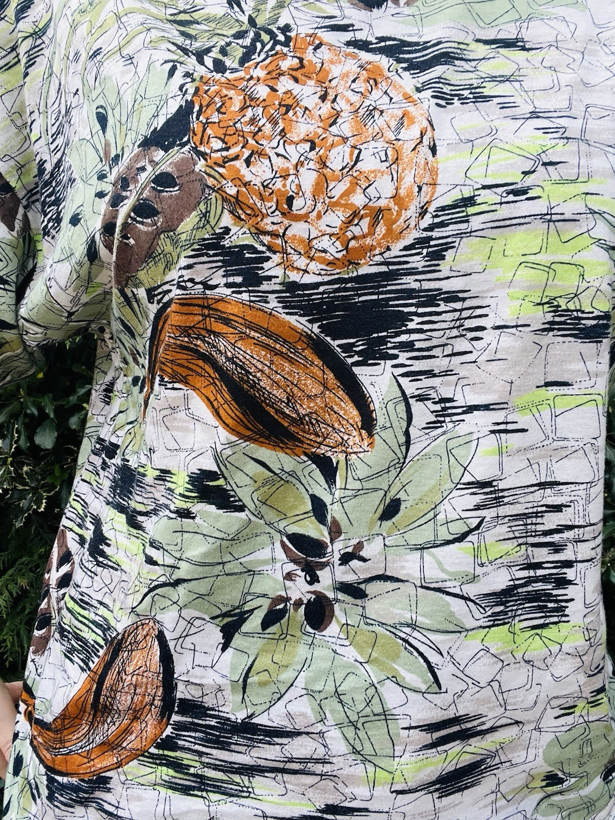 Vintage 1990s Summer T-shirt Single Stitch With Abstract Pineapple Design 14-16