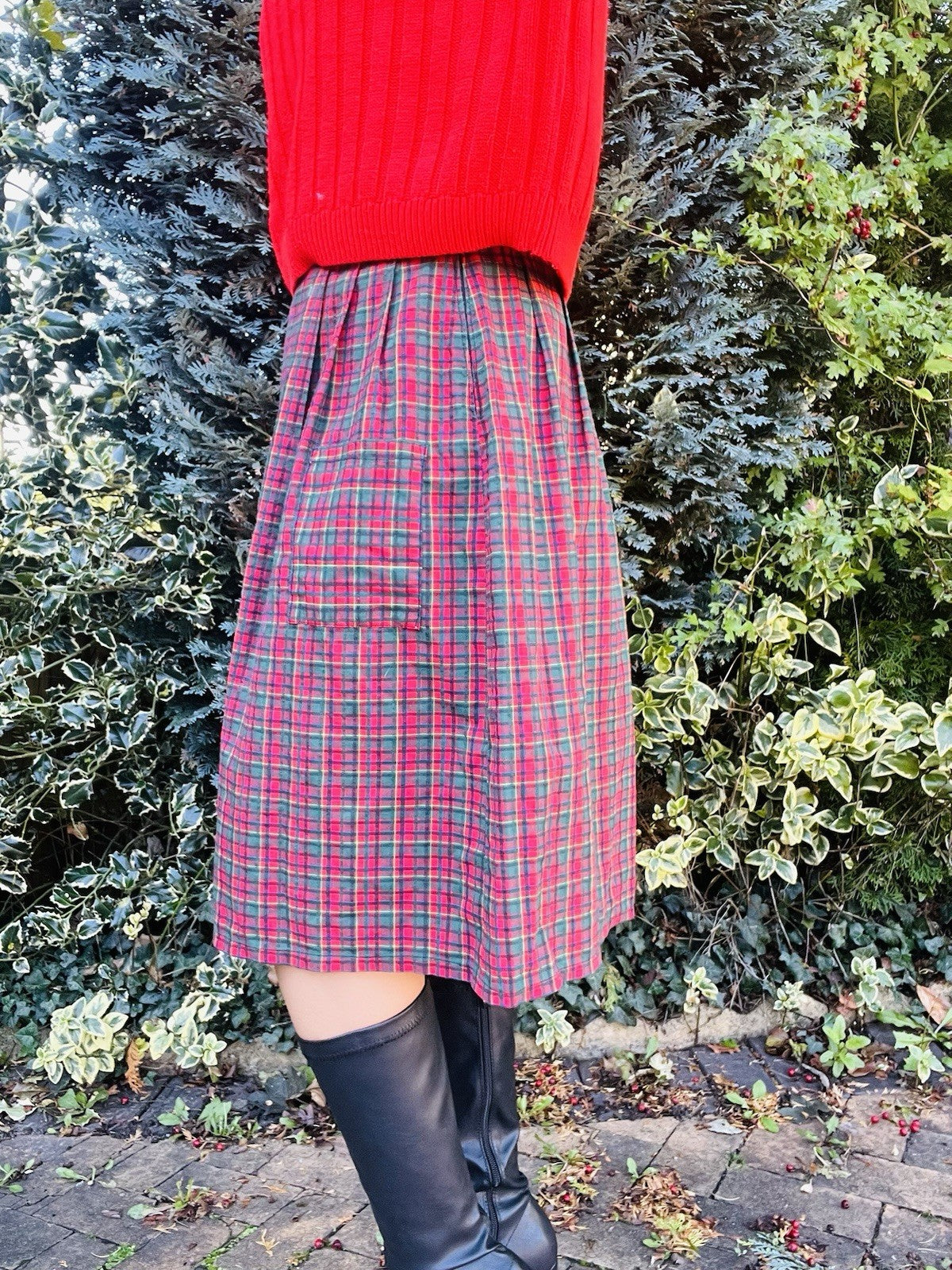 Vintage 1970s Tartan Skirt, Plaid Scottish Style Midi Skirt With Pockets Size 12