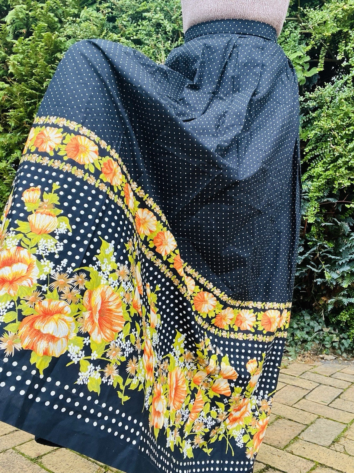Vintage 1970s Maxi Skirt, 100% Cotton, High Waist Long Retro Flower Print 10