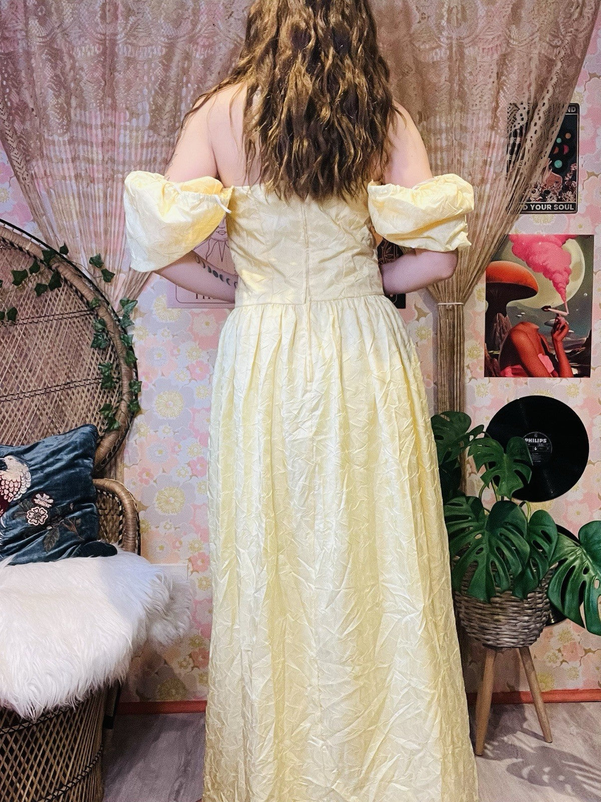 Vintage 1980s Prom Dress Long Off Shoulder Bow Front Ball Gown Yellow Size 12