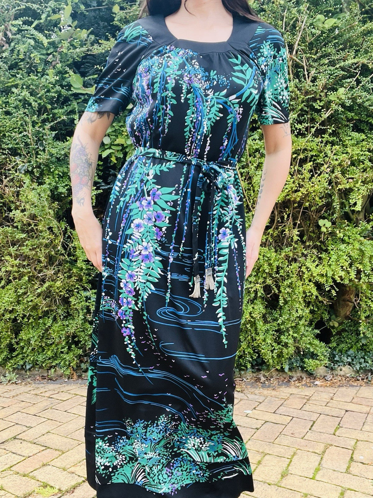 Vintage 1960s Maxi Dress, Long Floral Water Scene, Embellished Belt, Black 18-20