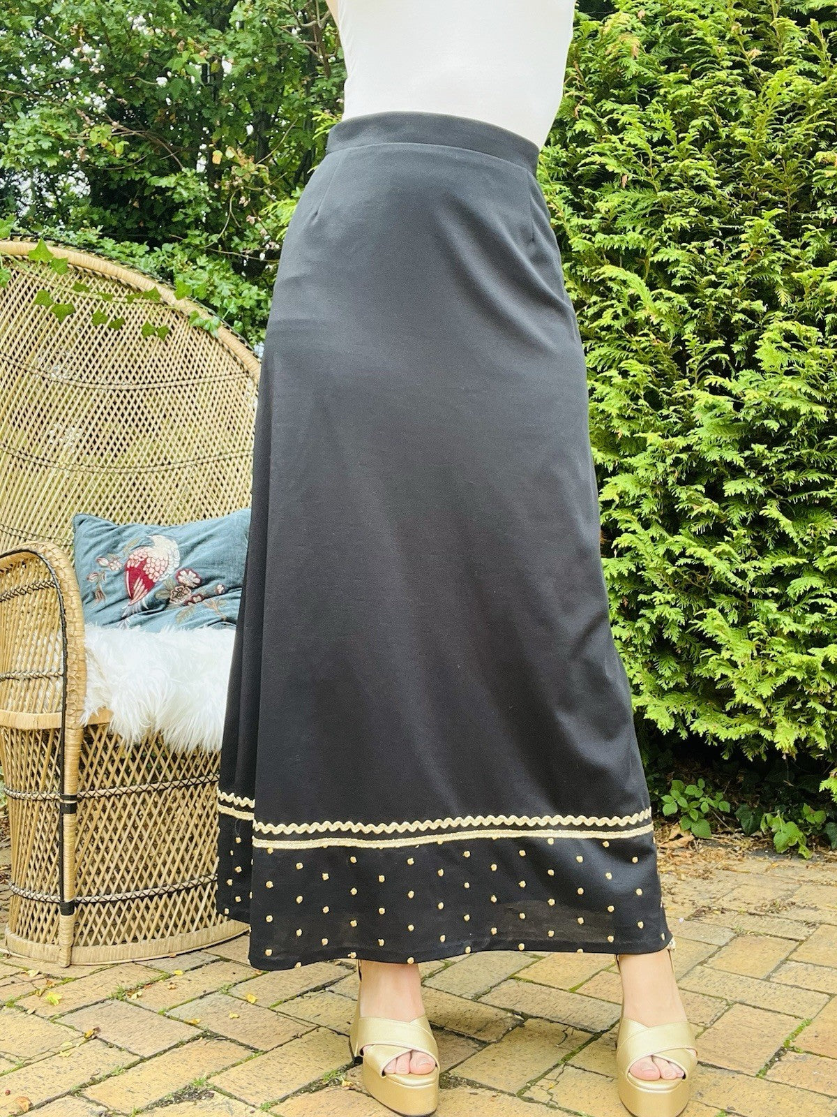 Vintage 1970s Long Skirt High Waist Maxi Length Black With Gold Embroidery 10