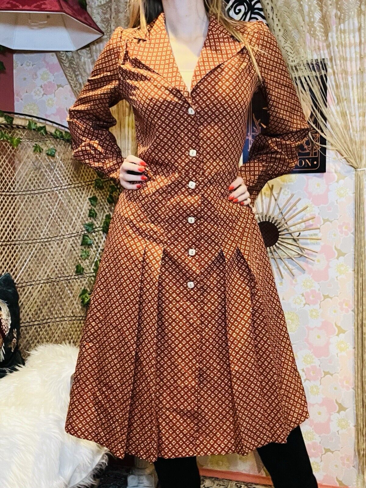 Vintage 1970s Shirt Dress Pleated A Line Collared Long Sleeves Office Work 12