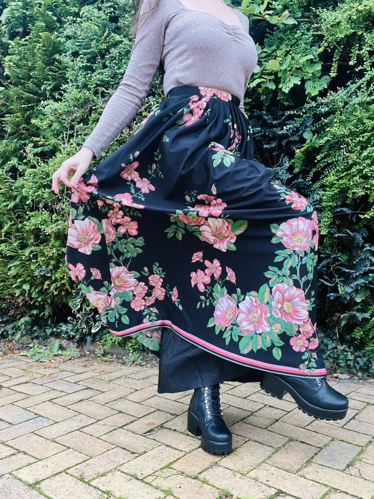 Vintage 1970s Maxi Skirt, Long High Waist Bold Retro Flower Print Pink Black 6