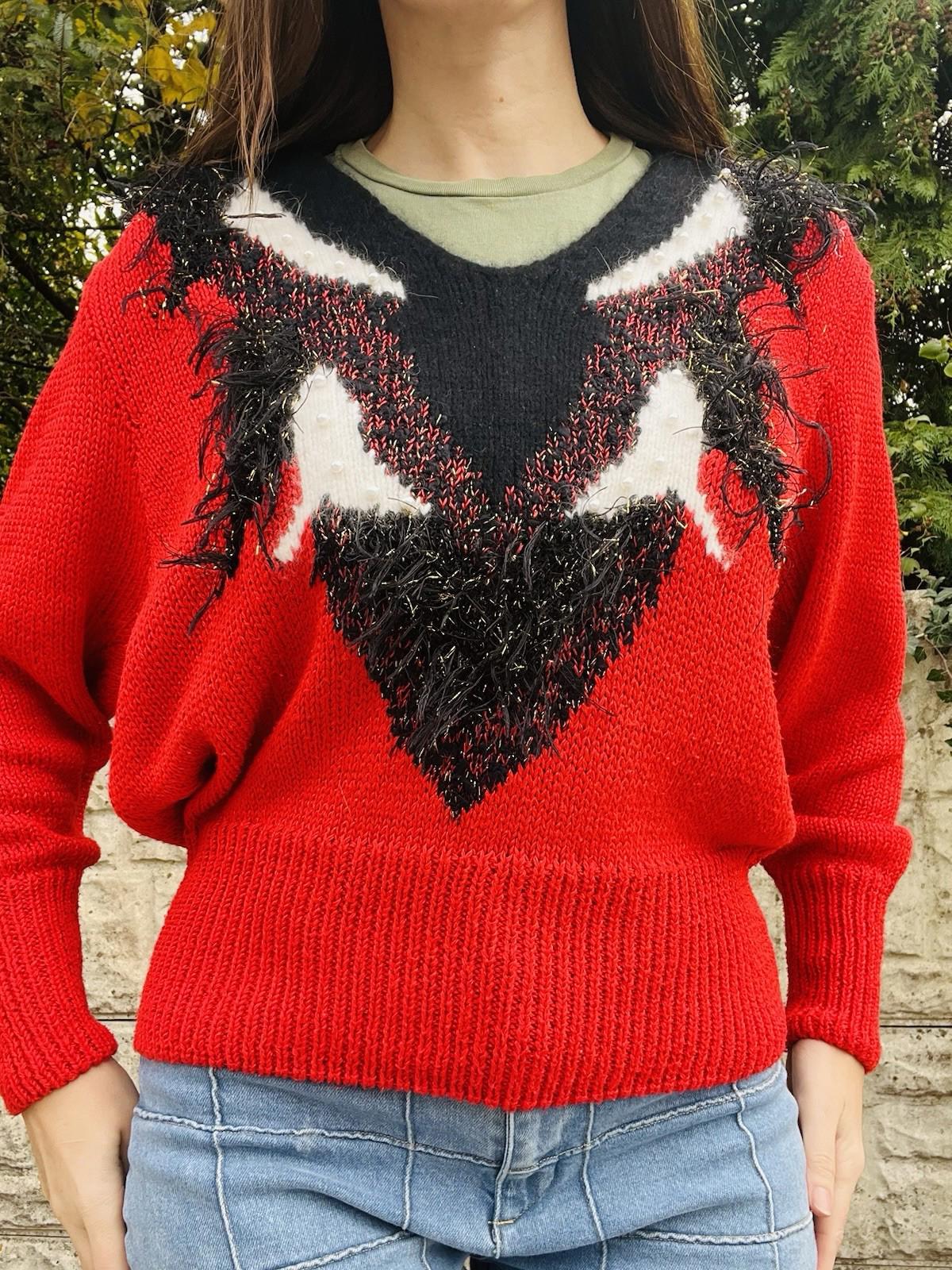 Vintage 1980s red Jumper size 12 14 Retro Funky Bold Knitted Sweater V Neck