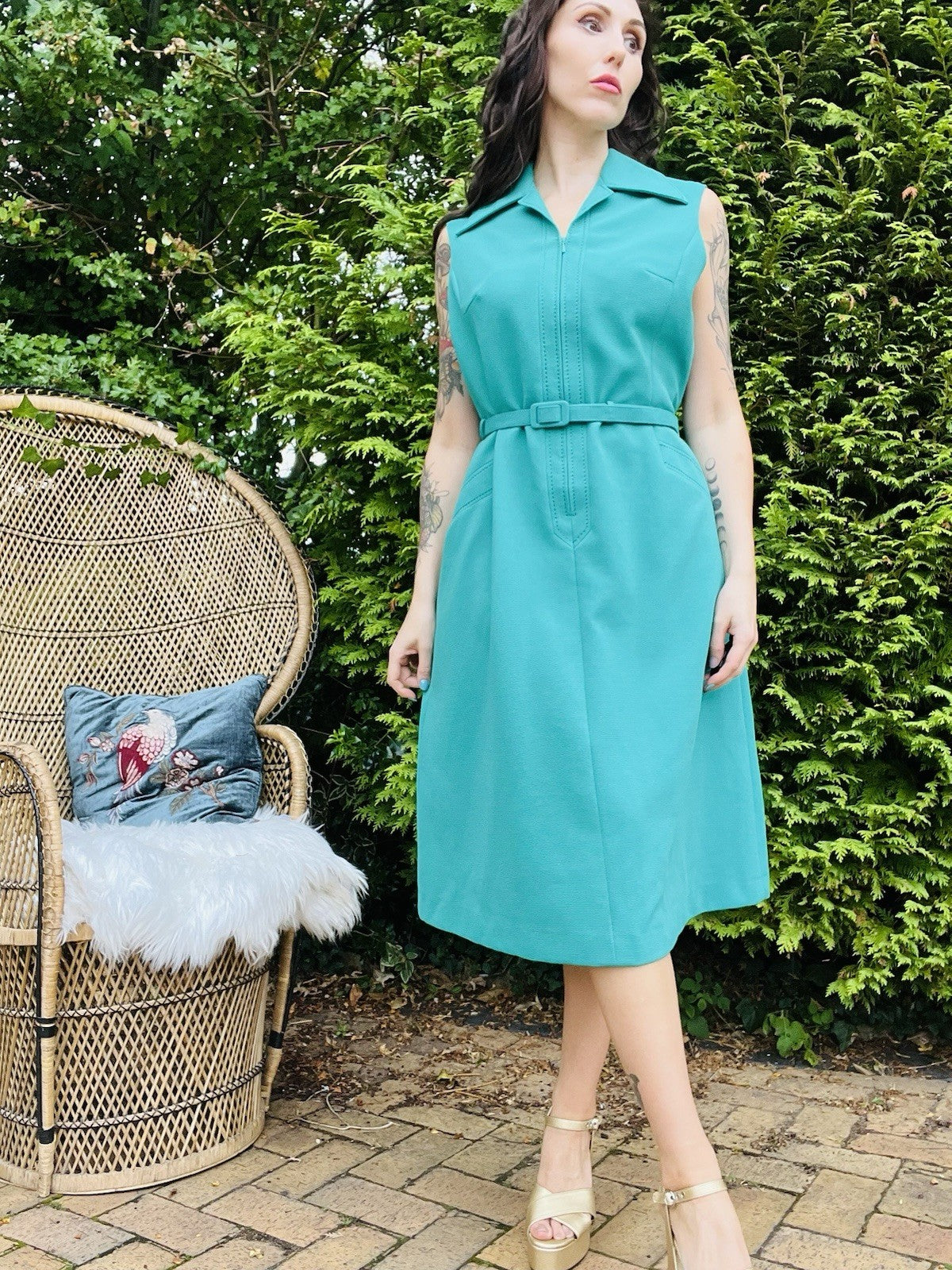 Vintage 1960s Shirt Dress Dagger Collar Belted For a Office Workwear Green 16