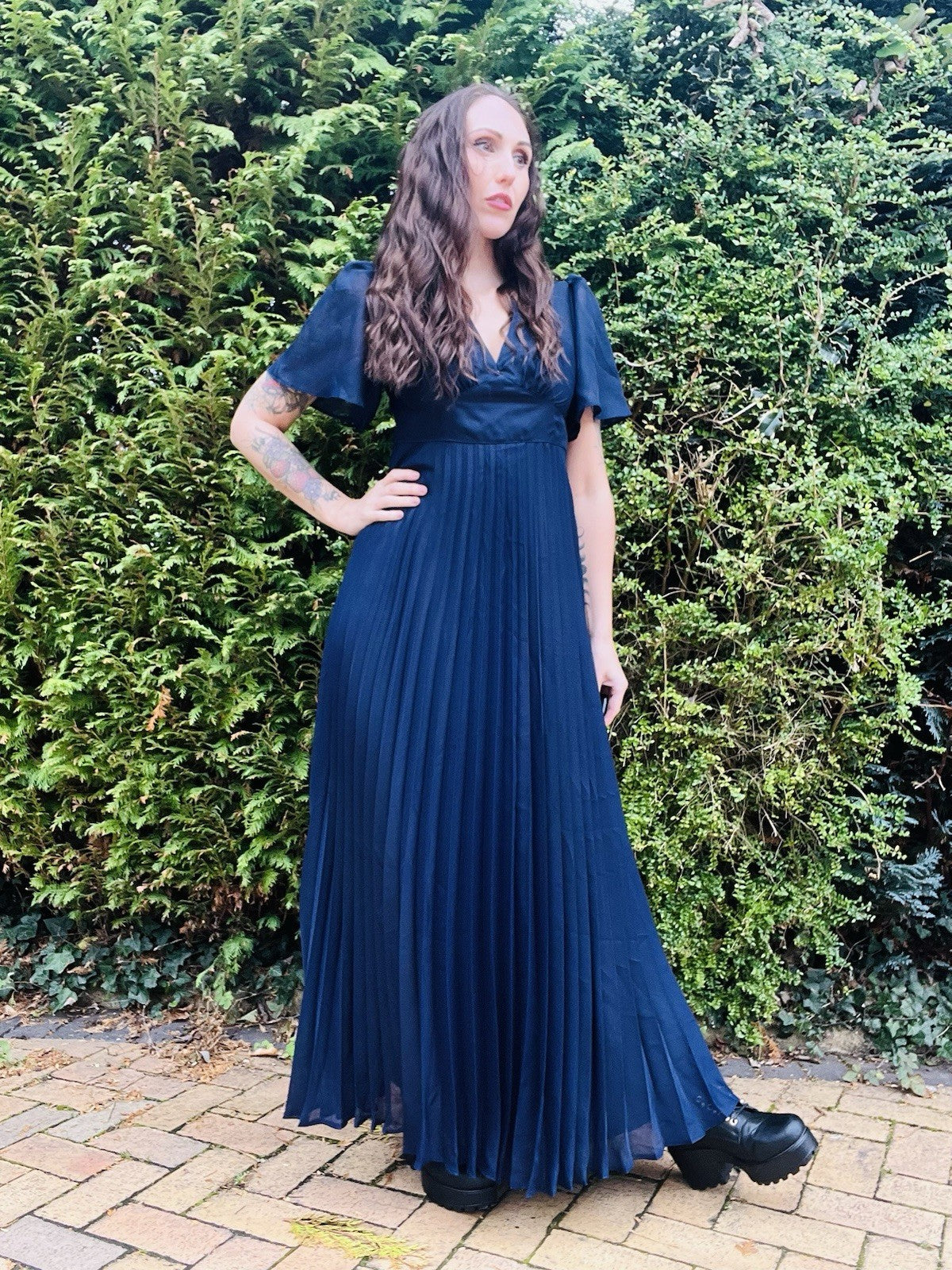 Vintage 1970s Long Dress, Pleated Maxi Length, V-neck, Floaty Sleeves, Blue 12