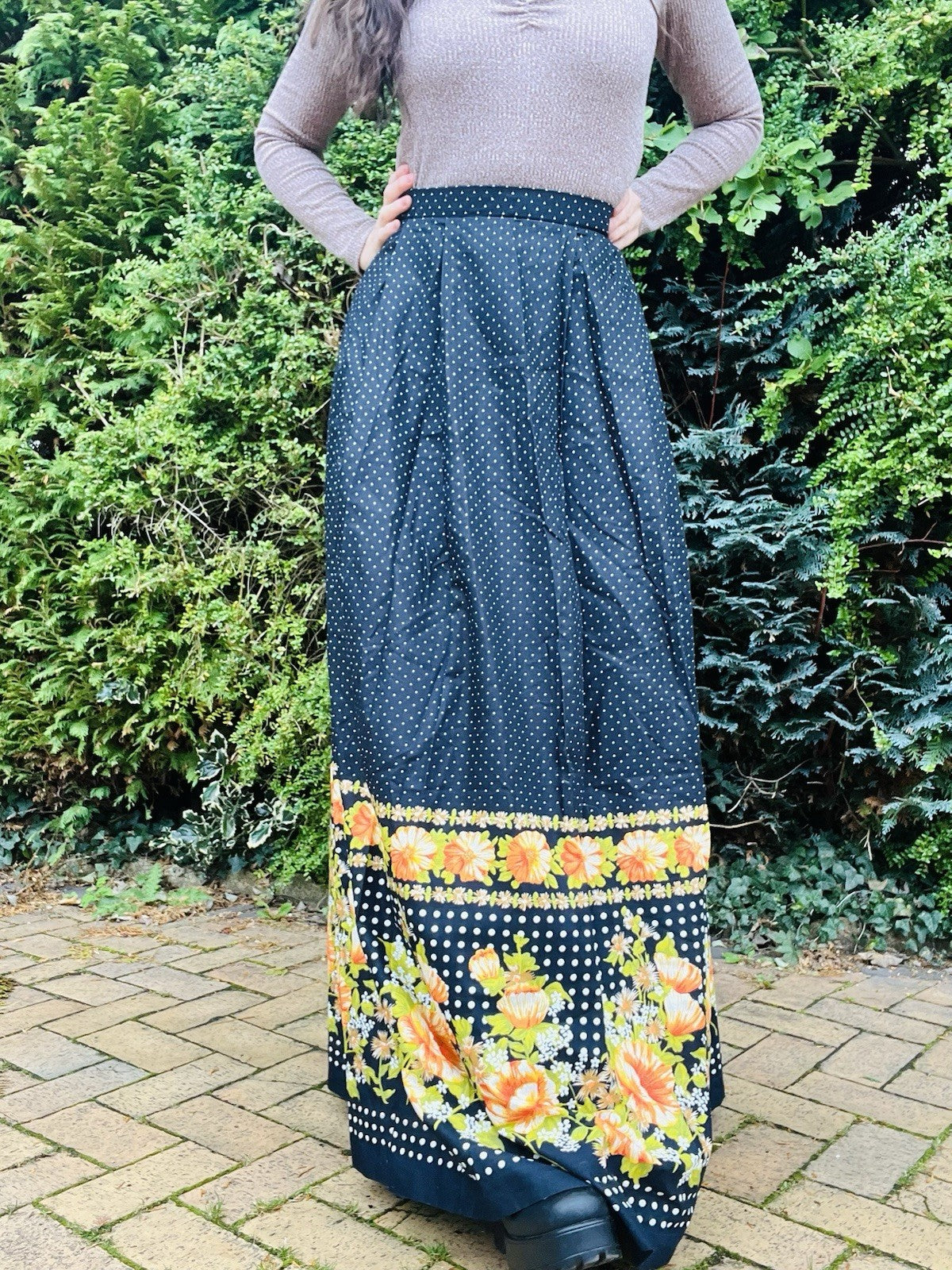 Vintage 1970s Maxi Skirt, 100% Cotton, High Waist Long Retro Flower Print 10