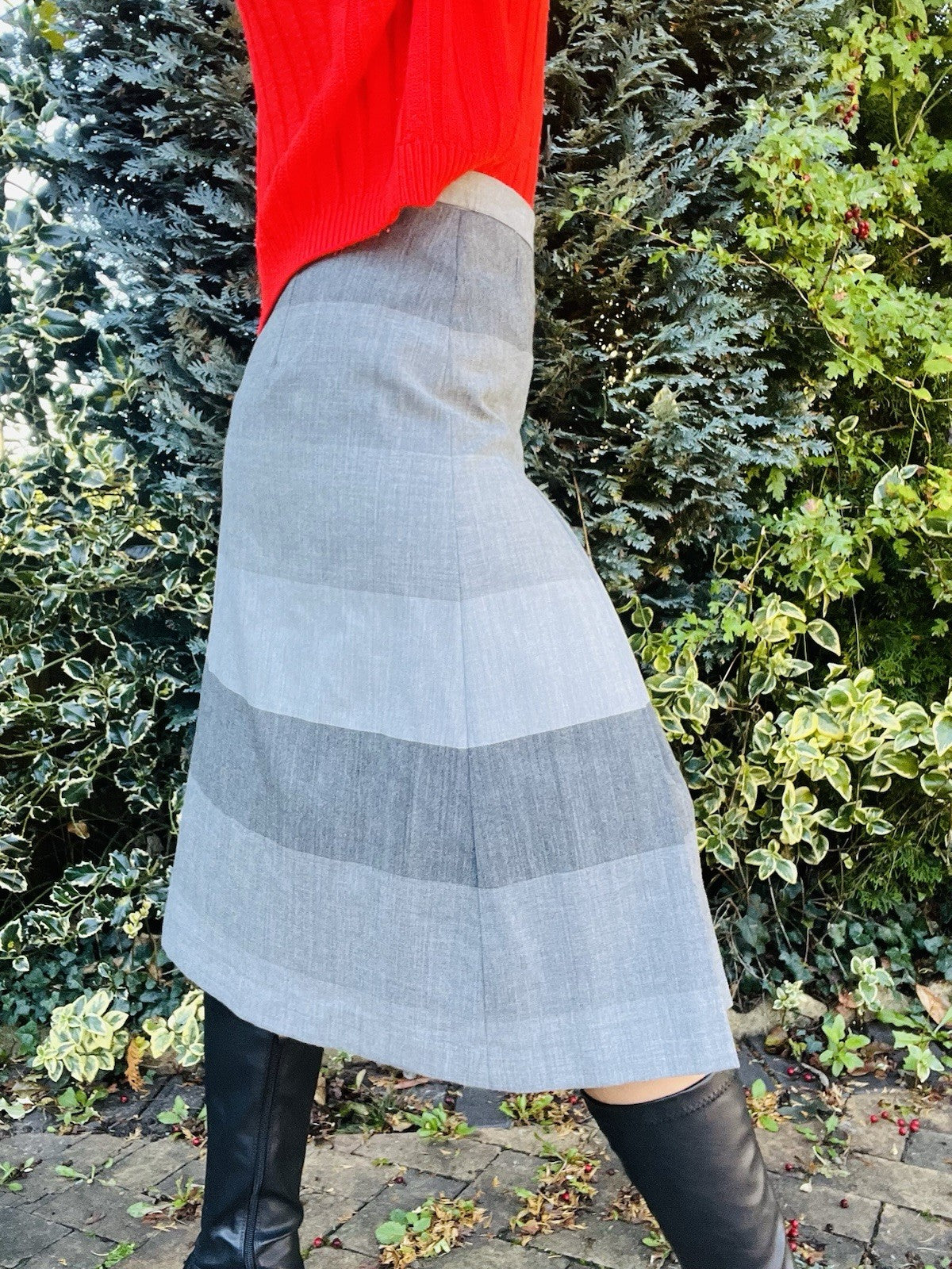 Vintage 1980s Pleated Skirt, Plaid Tennis Style High Waist Midi Skirt, Grey 10