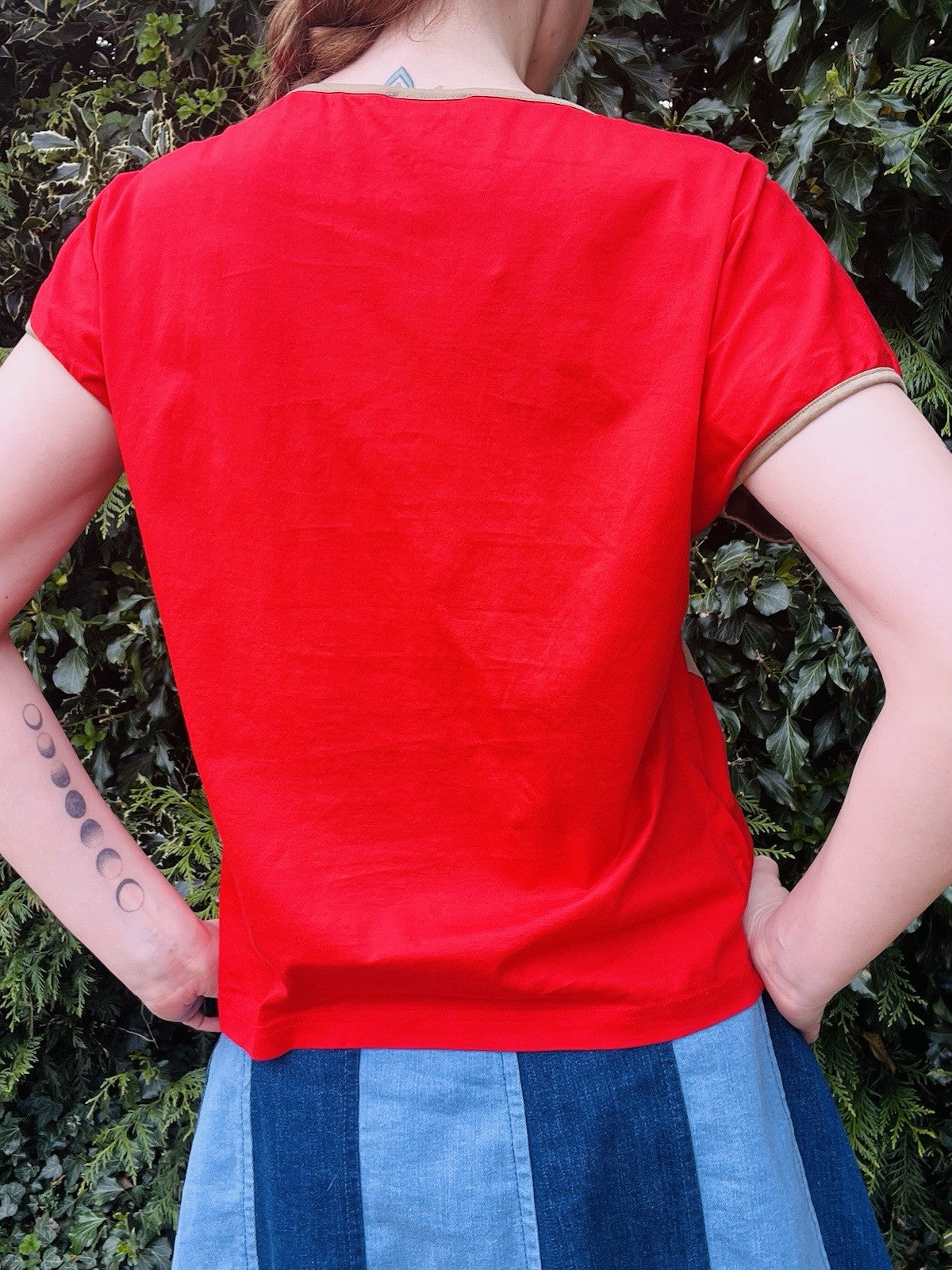 Vintage 1990s Striped T-shirt Bold Block Colour Red Beige Retro Top Size 16