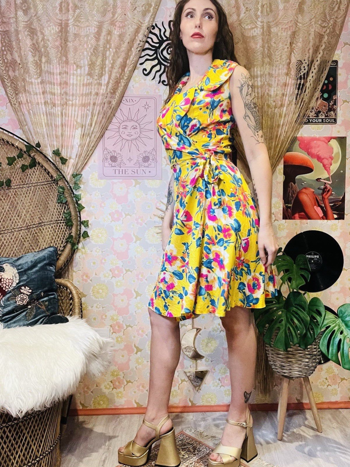 Vintage Summer Floral Dress Short Wrap Dress With Collar Bold Yellow Print 8-10