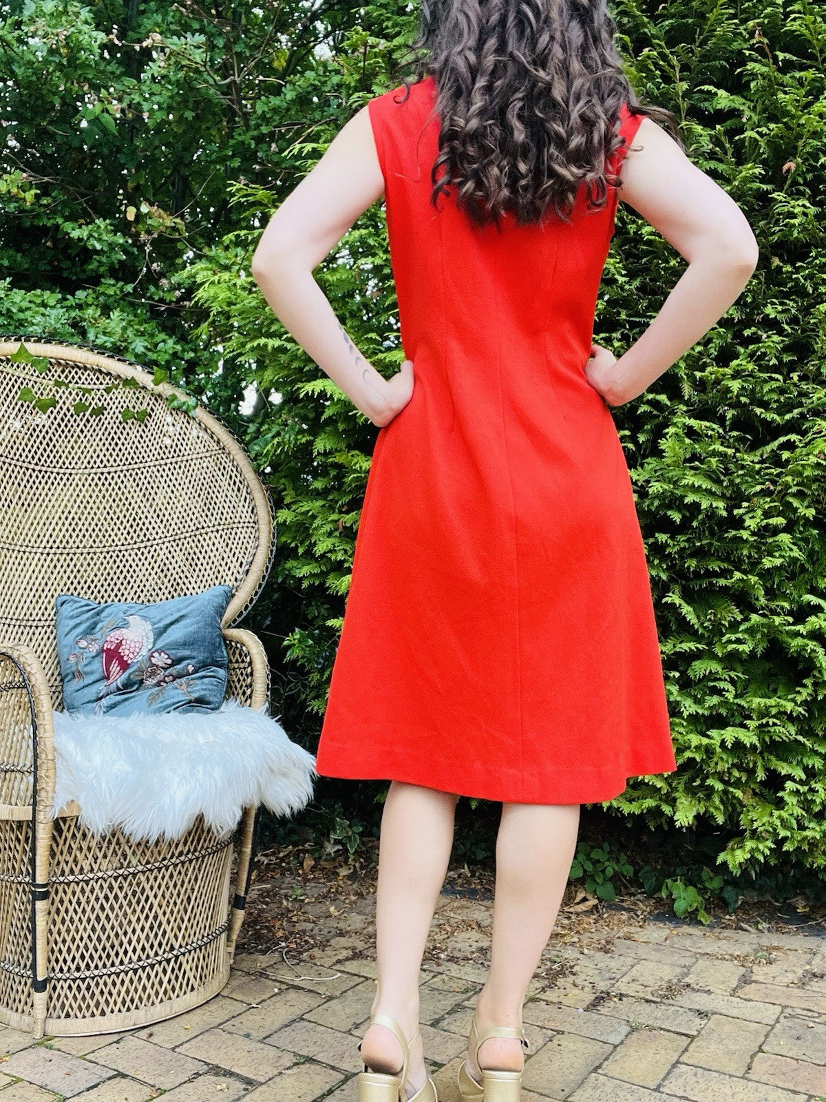 Vintage 1970s Red Dress Retro Shirt Dagger Collar Style With Zip Knee Length 14