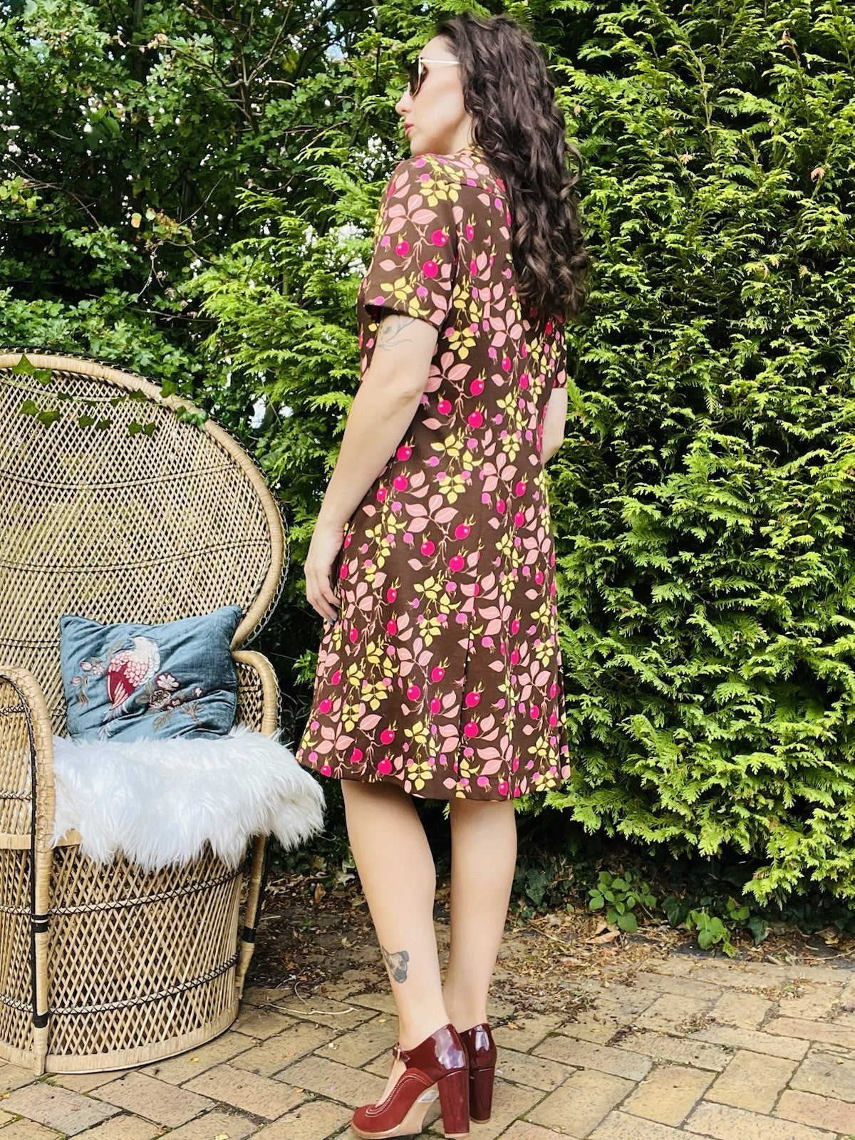 Vintage 1960s Shirt Dress, Fully Lined Autumnal Berry Leaves Design - Brown 16