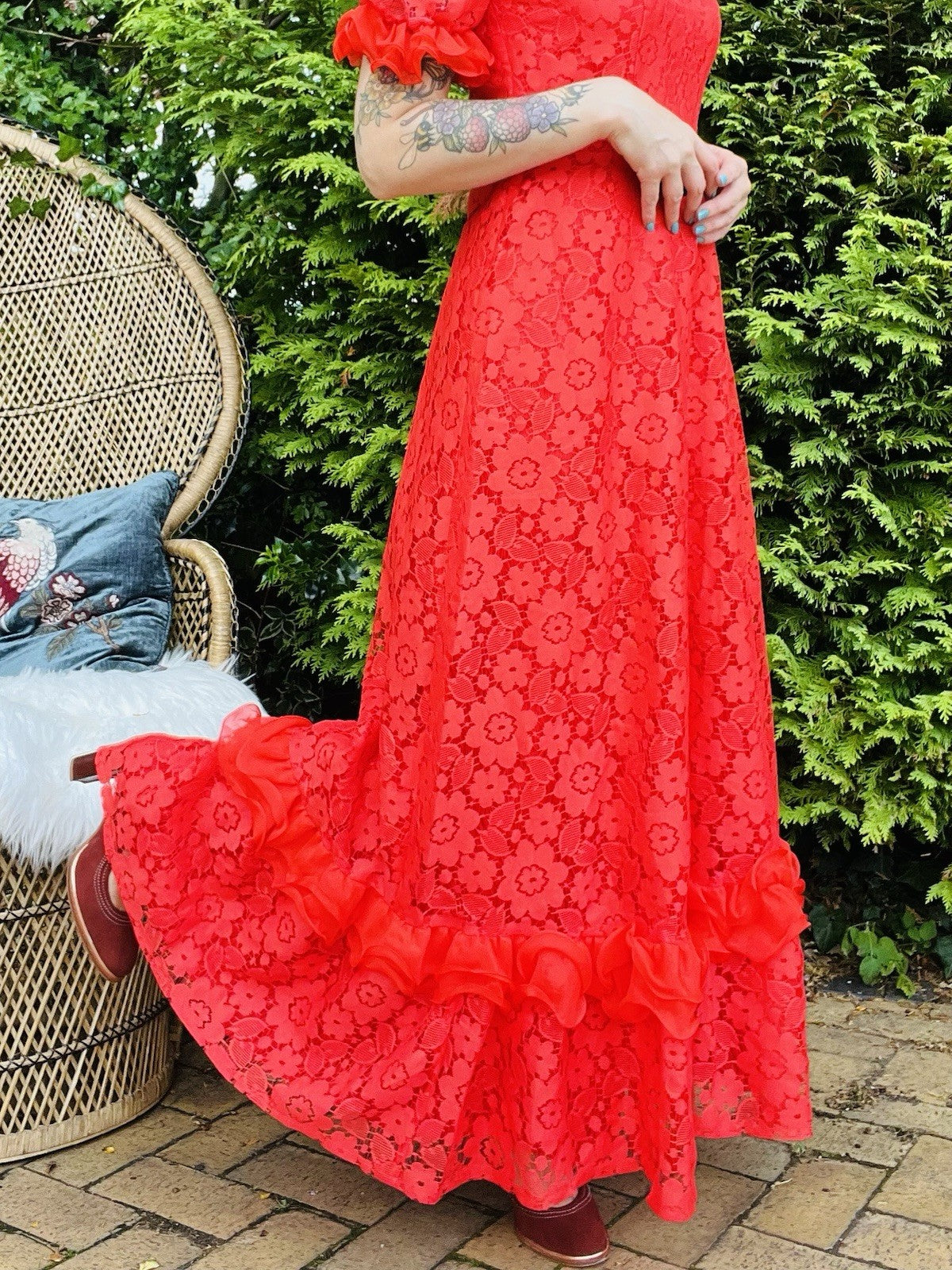 Vintage 1980s Prairie Dress, Long Floral Lace Maxi With Puff Sleeves - Red 10