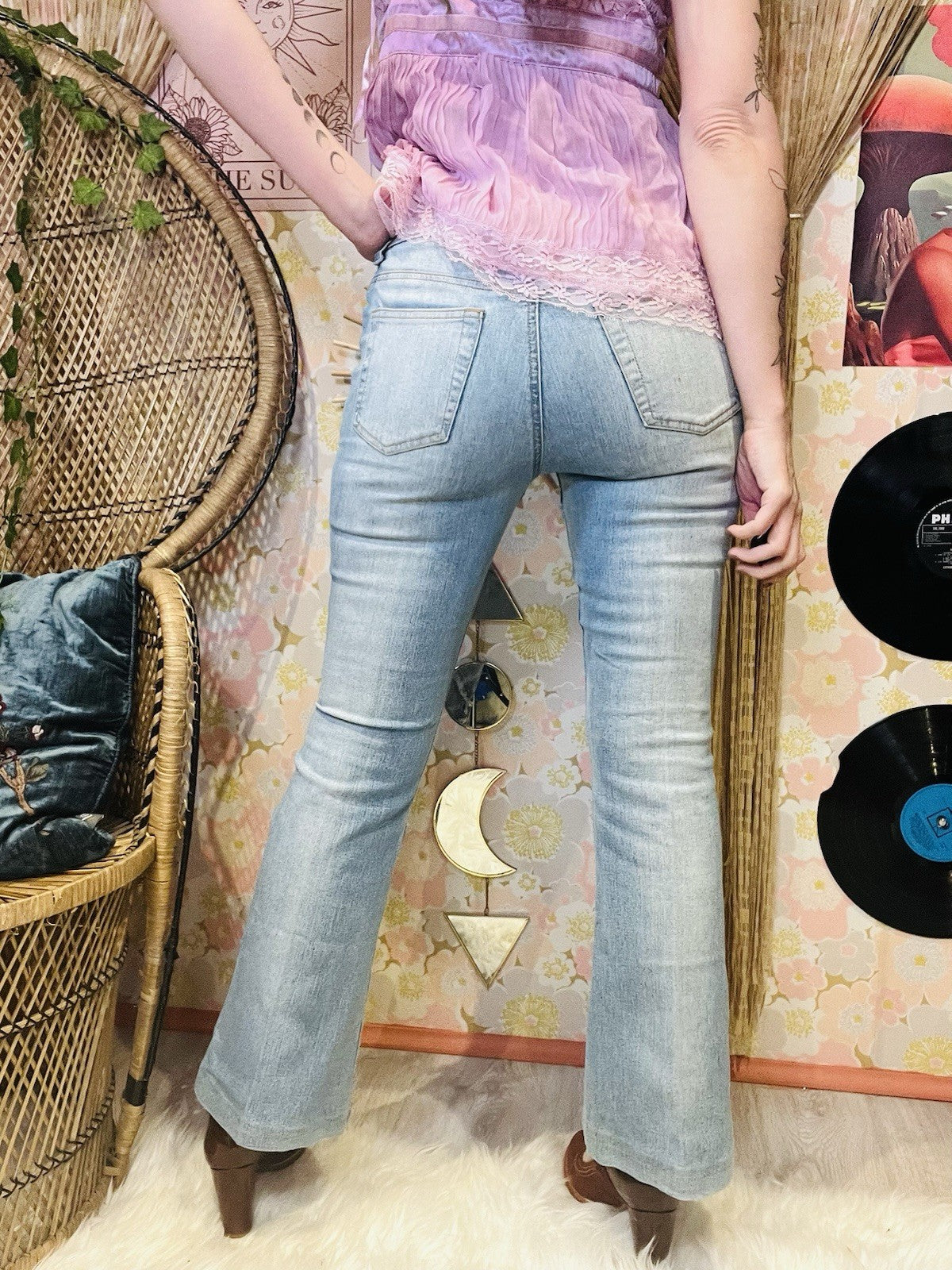 Vintage 90s Flared Jeans Low Rise Frayed Light Stone Wash Blue Size 10