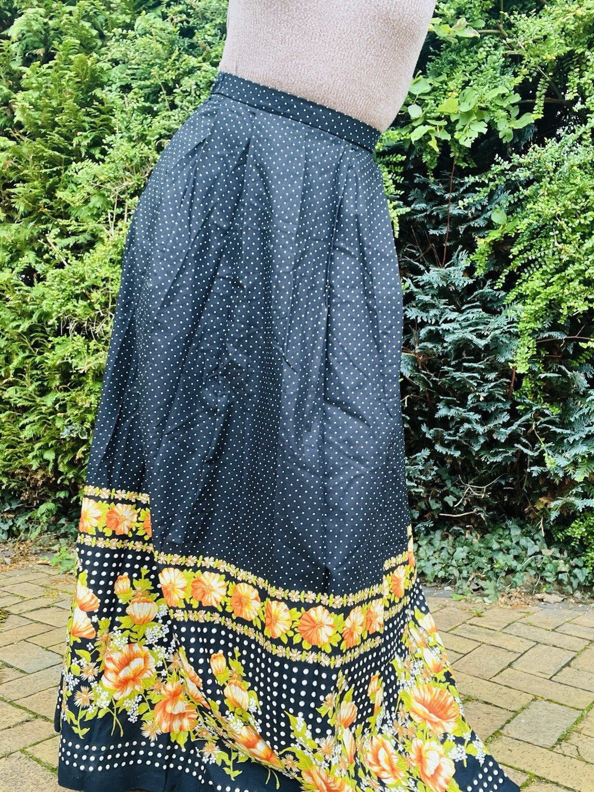 Vintage 1970s Maxi Skirt, 100% Cotton, High Waist Long Retro Flower Print 10