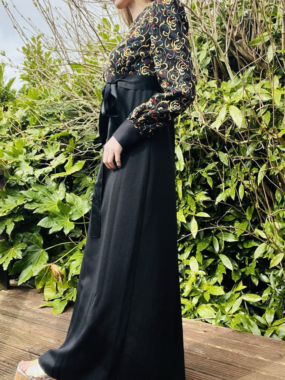 Vintage 1960s Maxi Dress Long Sleeve Embroidered Hippie Boho Tie Waist Dress 10