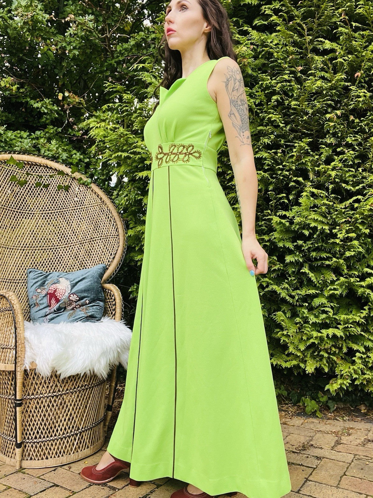 Vintage 1960s Maxi Dress Retro Psychedelic Green With Embroidered Waist Size 12