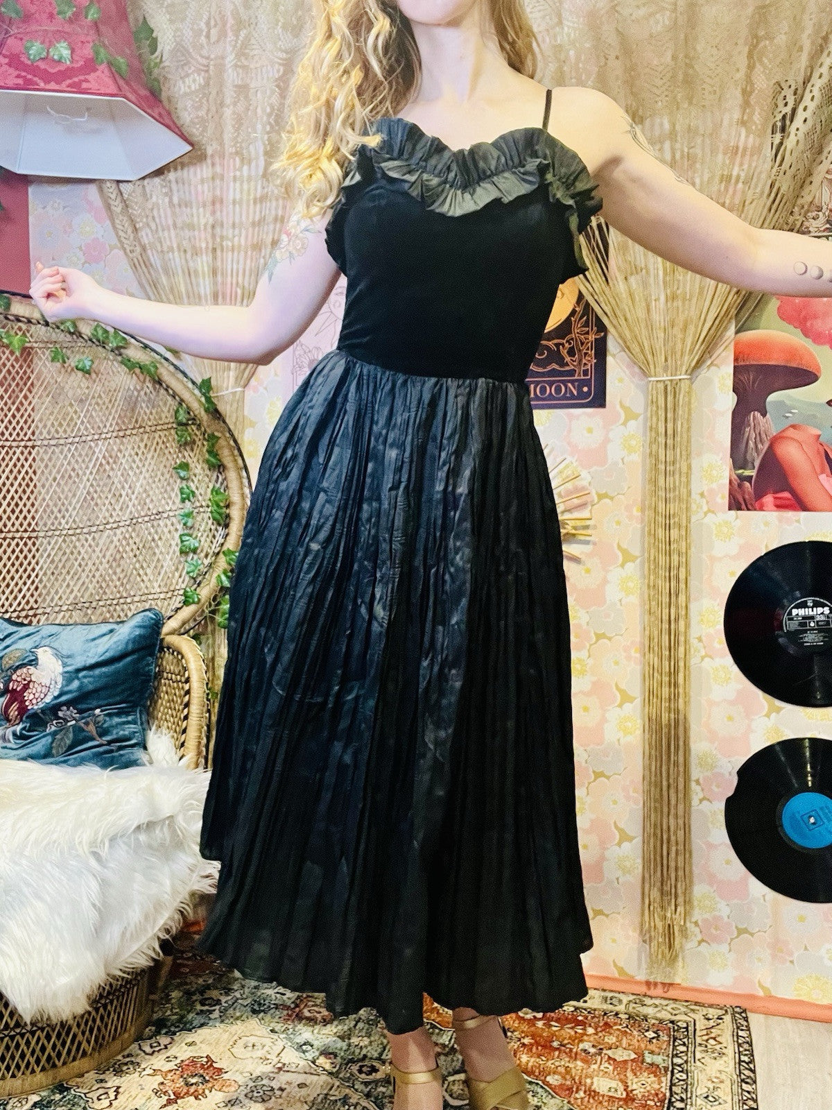 Vintage 1980s Party Dress By Puszta Velvet Ruffle Bodice Pleated Midi Black 8