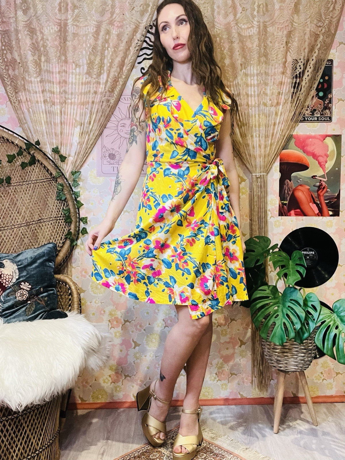 Vintage Summer Floral Dress Short Wrap Dress With Collar Bold Yellow Print 8-10