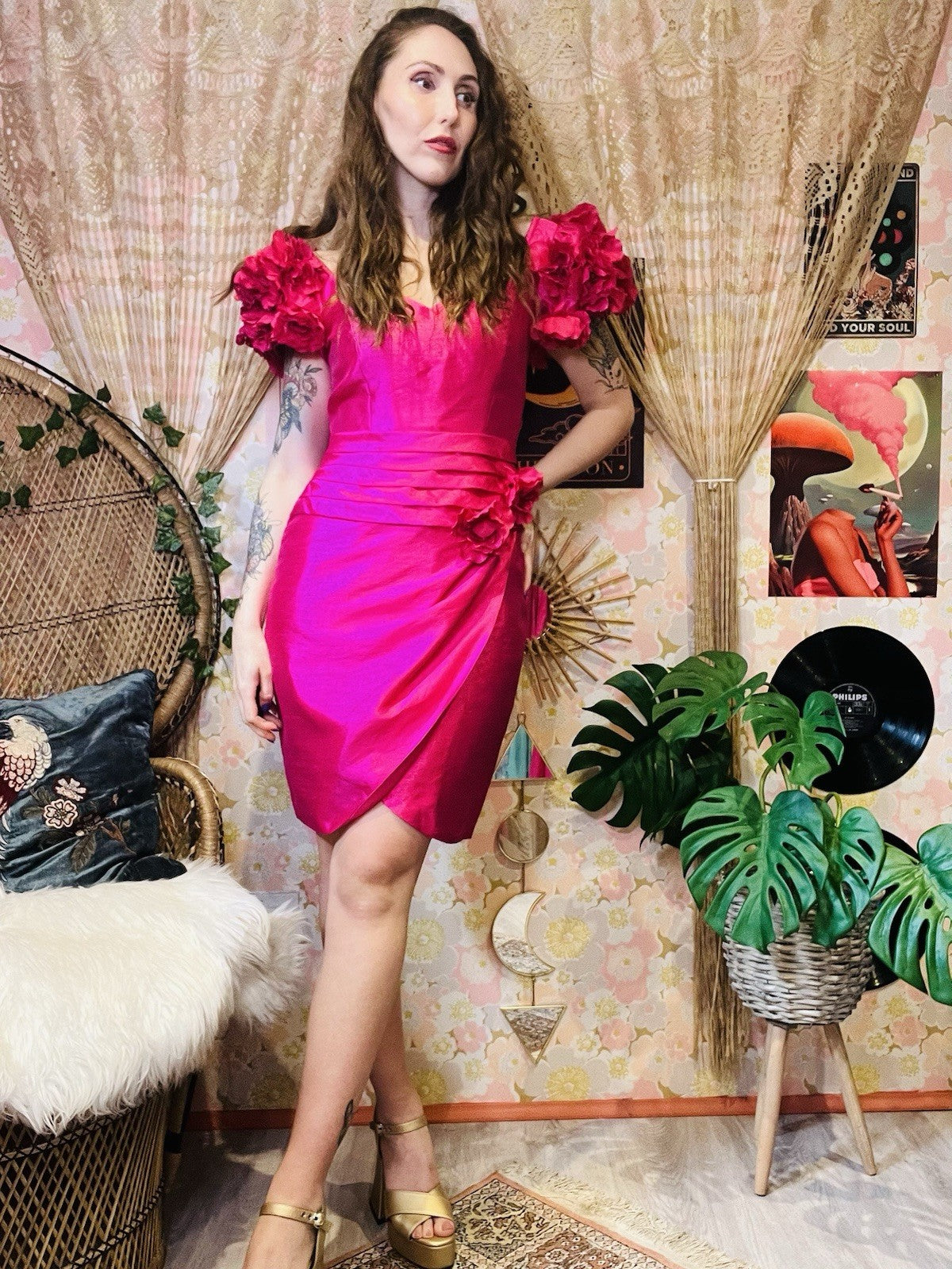 Vintage Y2K Designer Dress By Pronovias Hot Pink Ruffle Sleeve Cocktail Gown 10