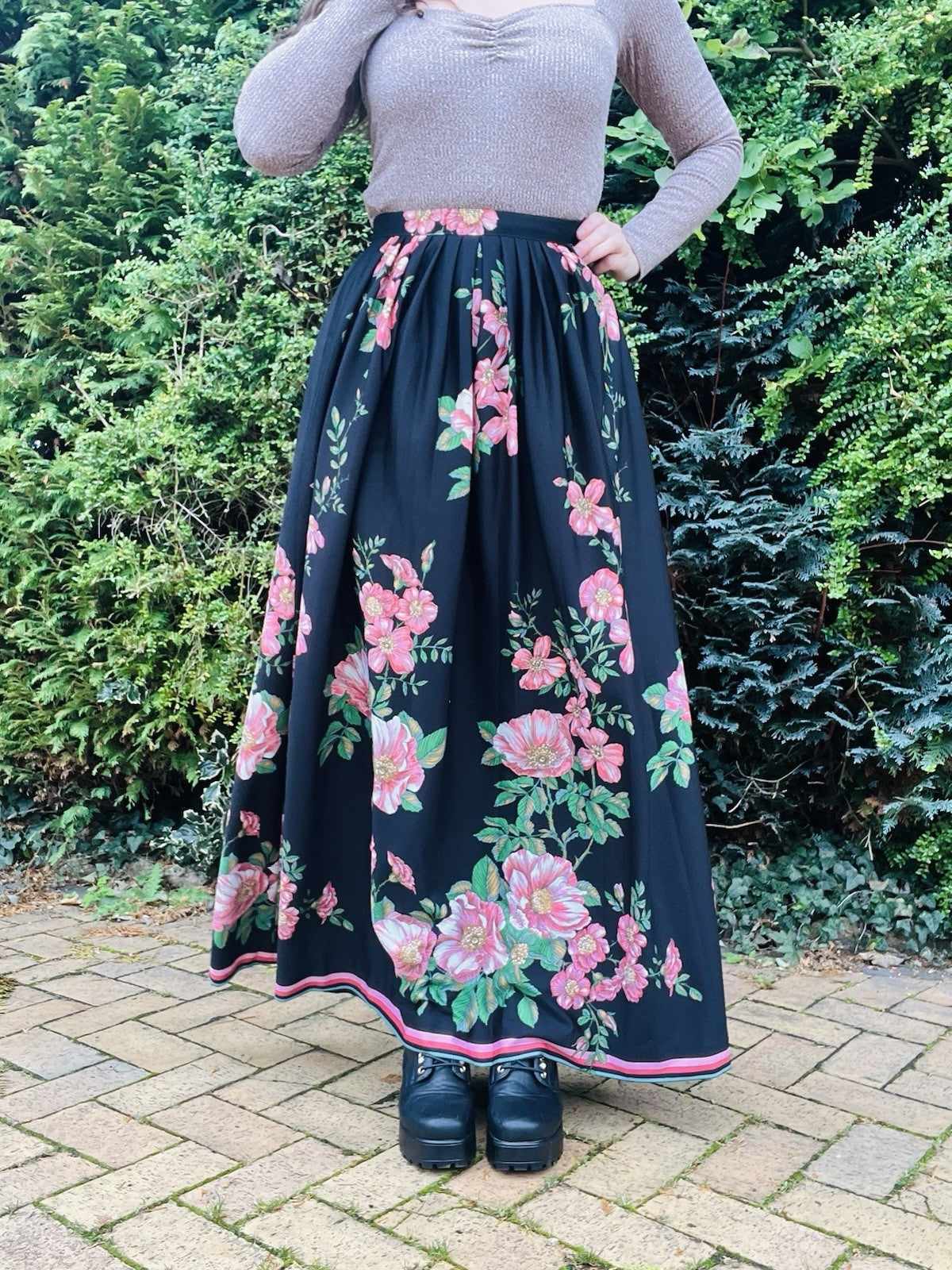 Vintage 1970s Maxi Skirt, Long High Waist Bold Retro Flower Print Pink Black 6