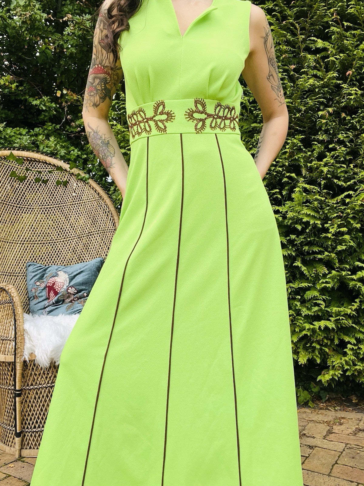 Vintage 1960s Maxi Dress Retro Psychedelic Green With Embroidered Waist Size 12