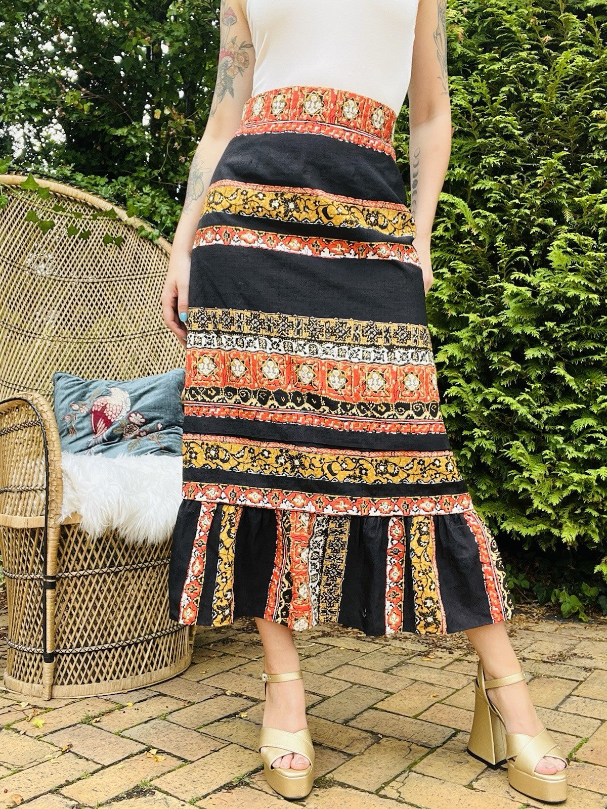 Vintage 1980s Long Skirt High Waist Retro Print Frilly Hem Ankle Length Skirt 12