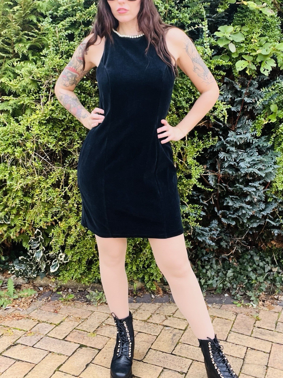 Vintage 1980s Cocktail Dress, Velvet Fitted Backless, Beed Embelishment, Size 12
