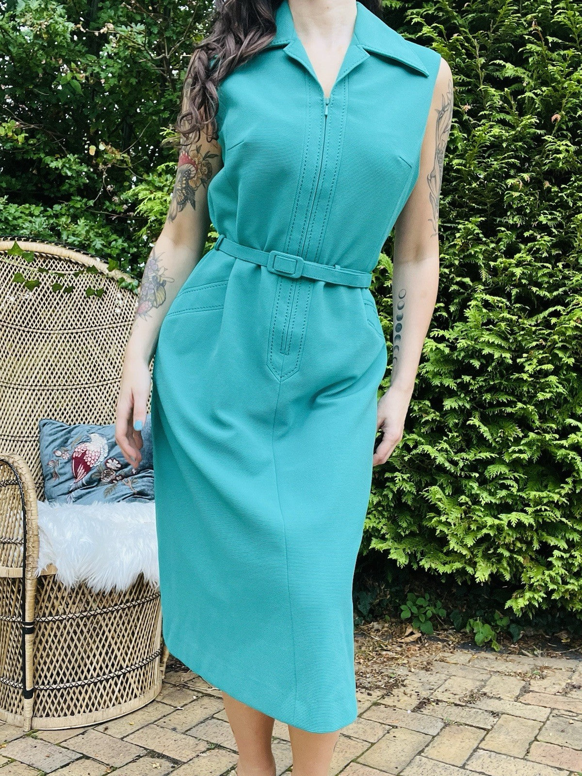 Vintage 1960s Shirt Dress Dagger Collar Belted For a Office Workwear Green 16