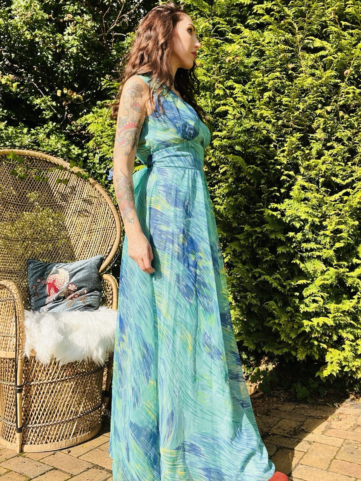 Vintage 1970s Maxi Dress Long Retro Abstract Wave Print Floaty Tie Waist Blue 12