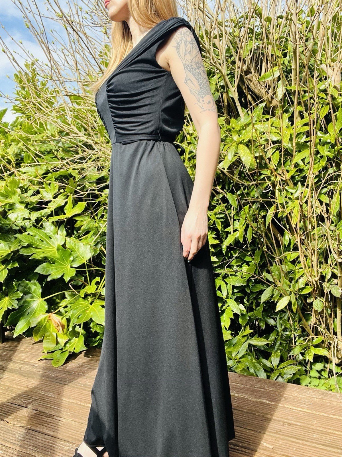 Vintage 1960s Maxi Dress Long Ruffle Front Cinched Tie Waist Black Size 10-12