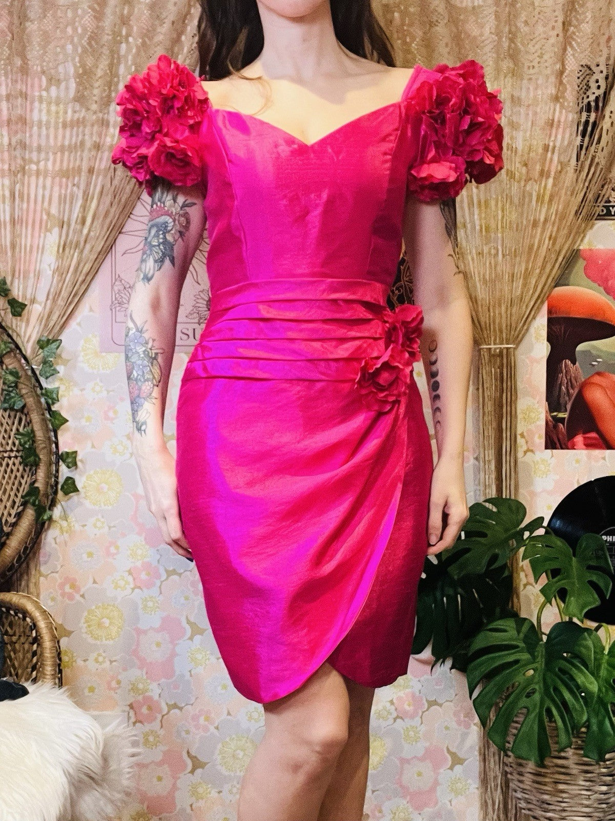 Vintage Y2K Designer Dress By Pronovias Hot Pink Ruffle Sleeve Cocktail Gown 10