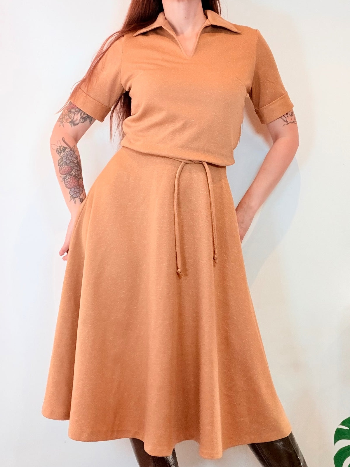 Vintage 1960s Midi Dress with Collar and Tie Waist Size 10