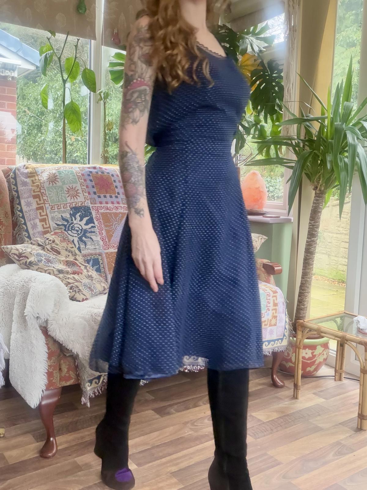 Vintage 1980s summer dress size 14 Navy Blue Polka Dot Midi Dress