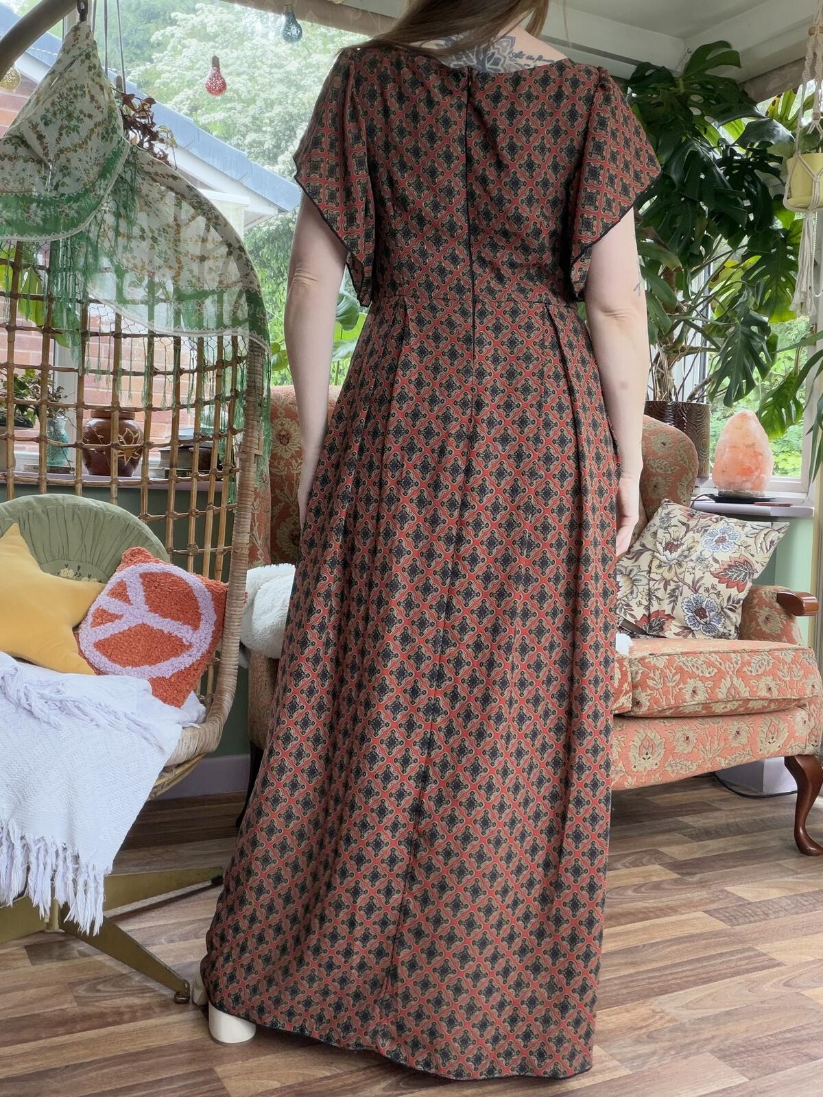Vintage 1970s Maxi Dress Brown Geometric Patterned Long Dress Size 12