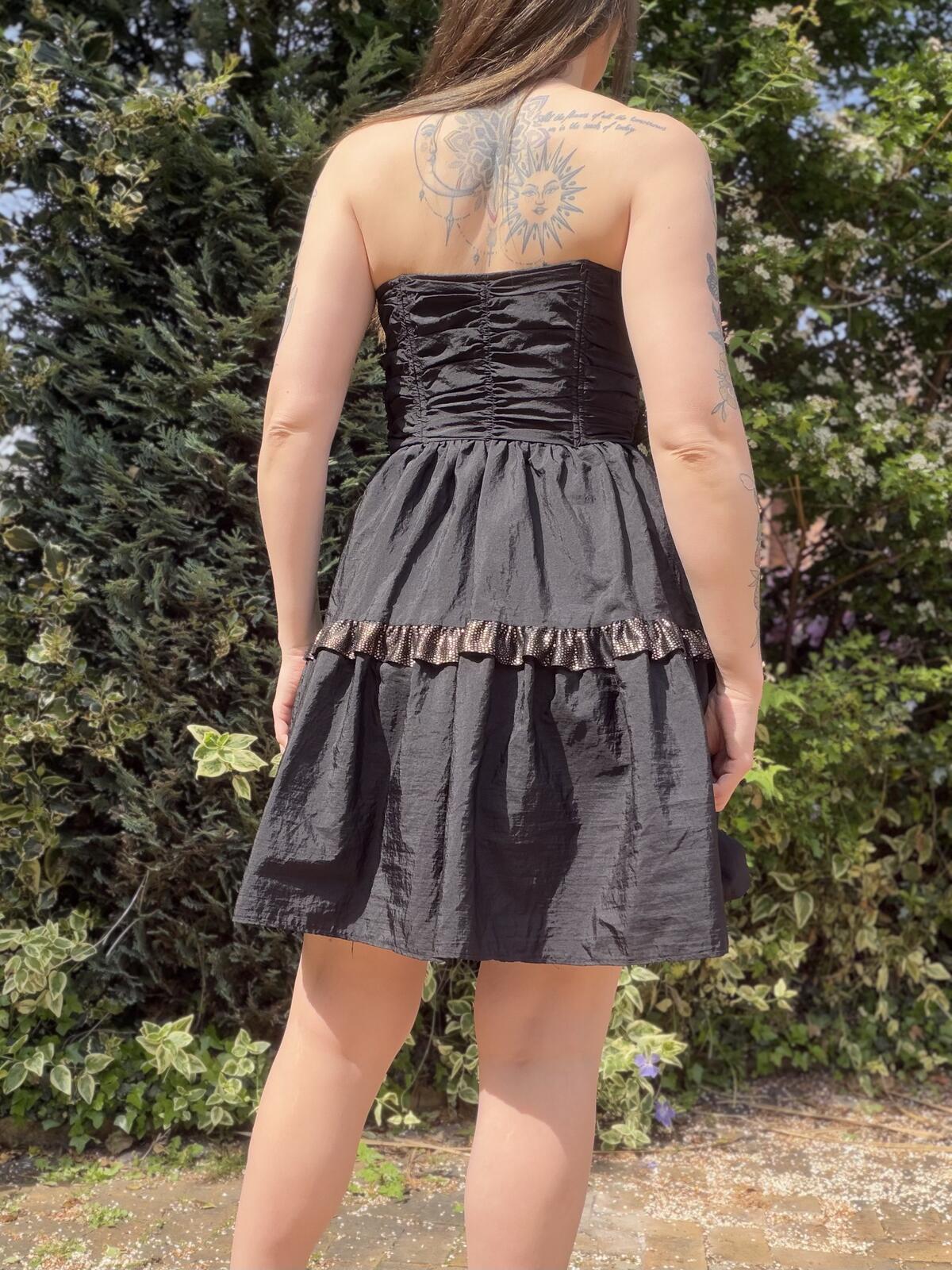 Vintage 1980s Party Dress Black Strapless Ruched Bodice Ruffle Detail Size 10