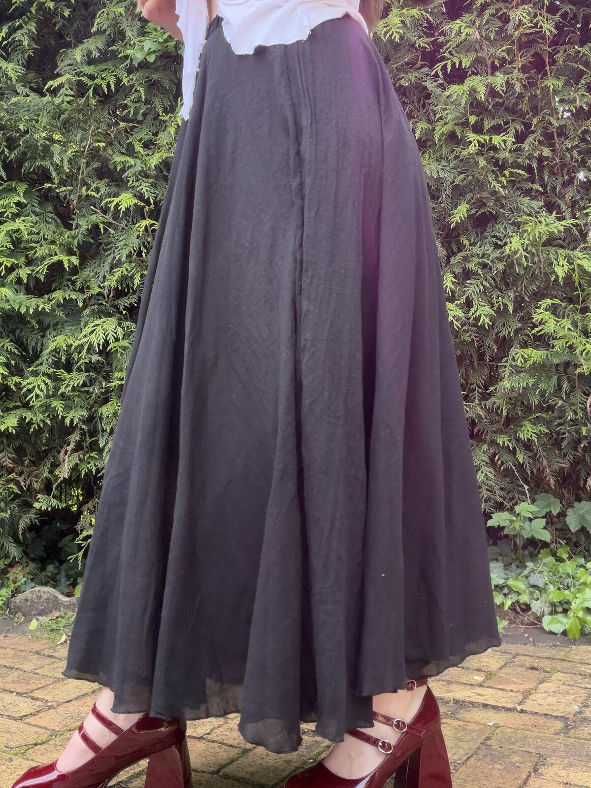 Hippie Boho Long Skirt Whimsigoth Black Long Flowing Maxi Elastic Waist 8 to 10