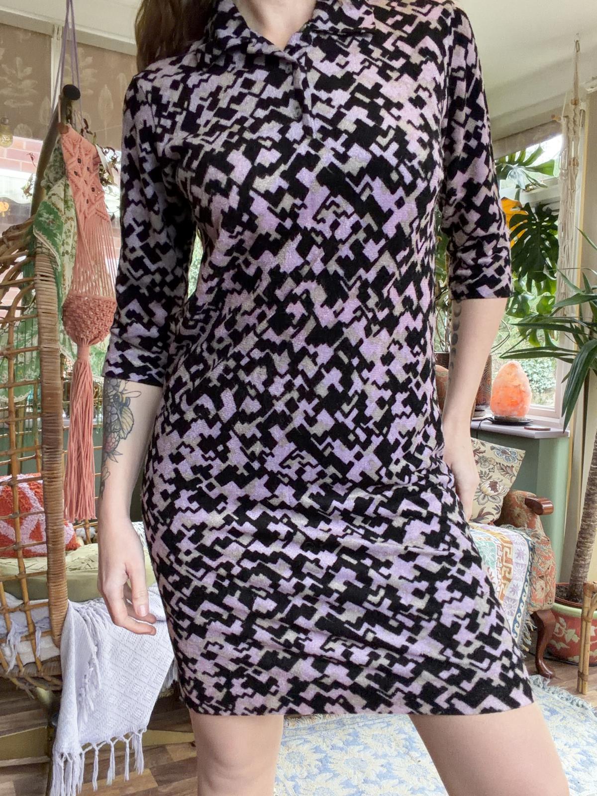 vintage 1960s mod dress gogo dress with collar and abstract print size 14 purple