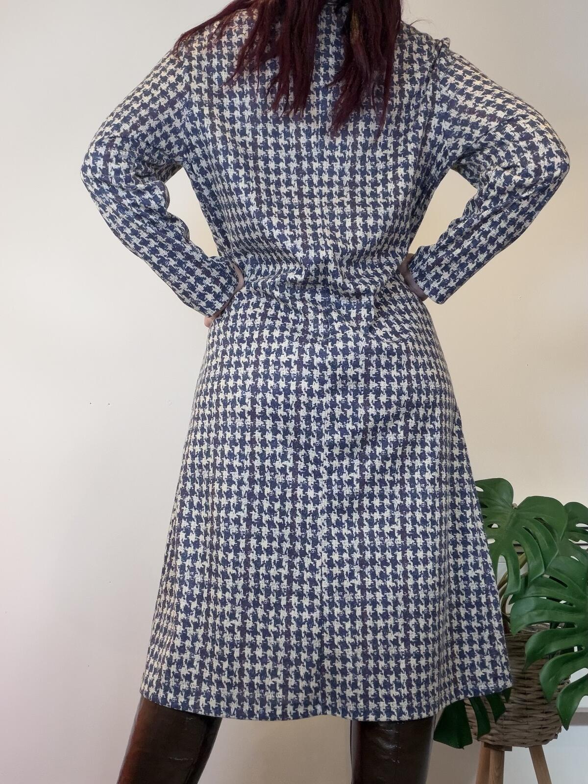 Vintage 1980s Shirt Dress Blue and Cream Houndstooth Printed long sleeve 18 size