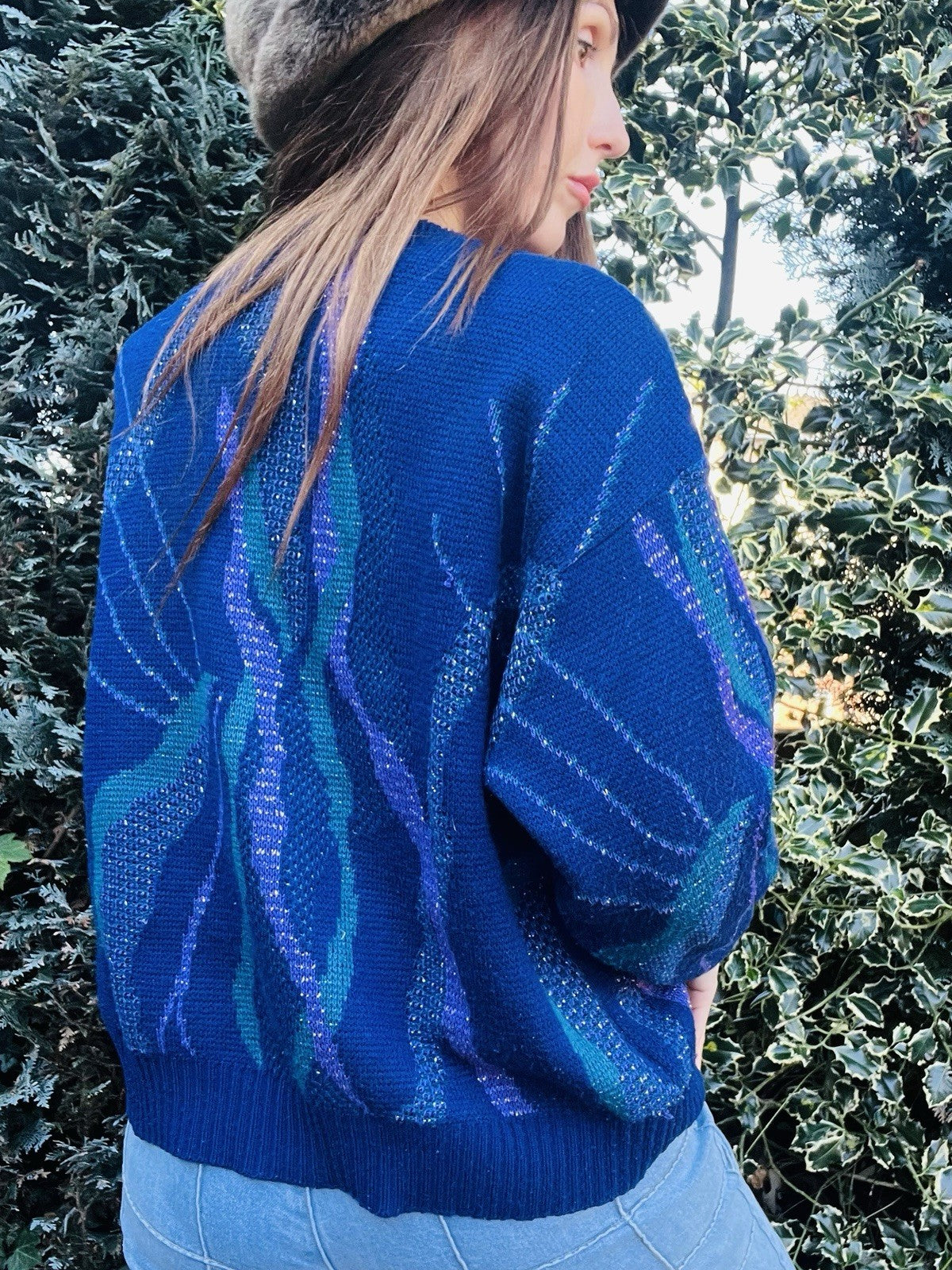 Vintage 1980s Knitted Jumper, Blue Retro Design Winter Knit - Blue Size L