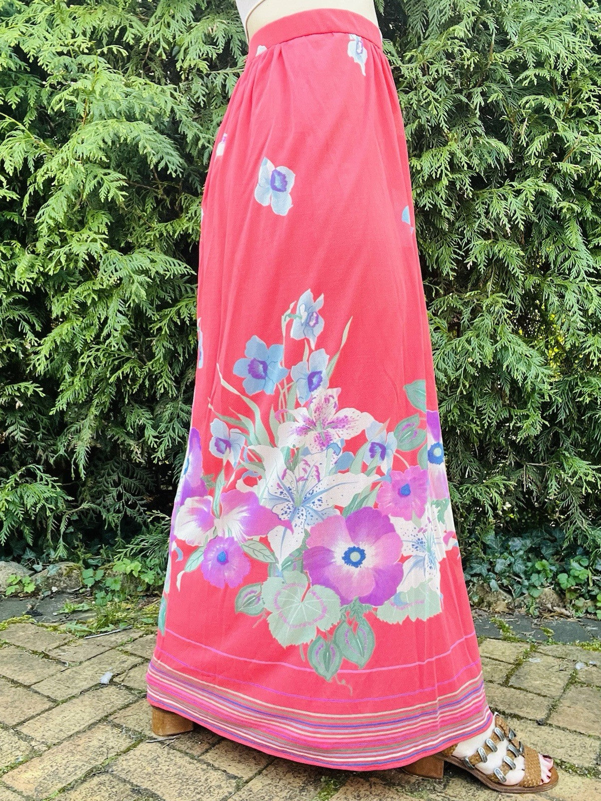 Vintage 1980s Maxi Skirt Bold Floral Print Summer Festival Long Skirt Pink 10