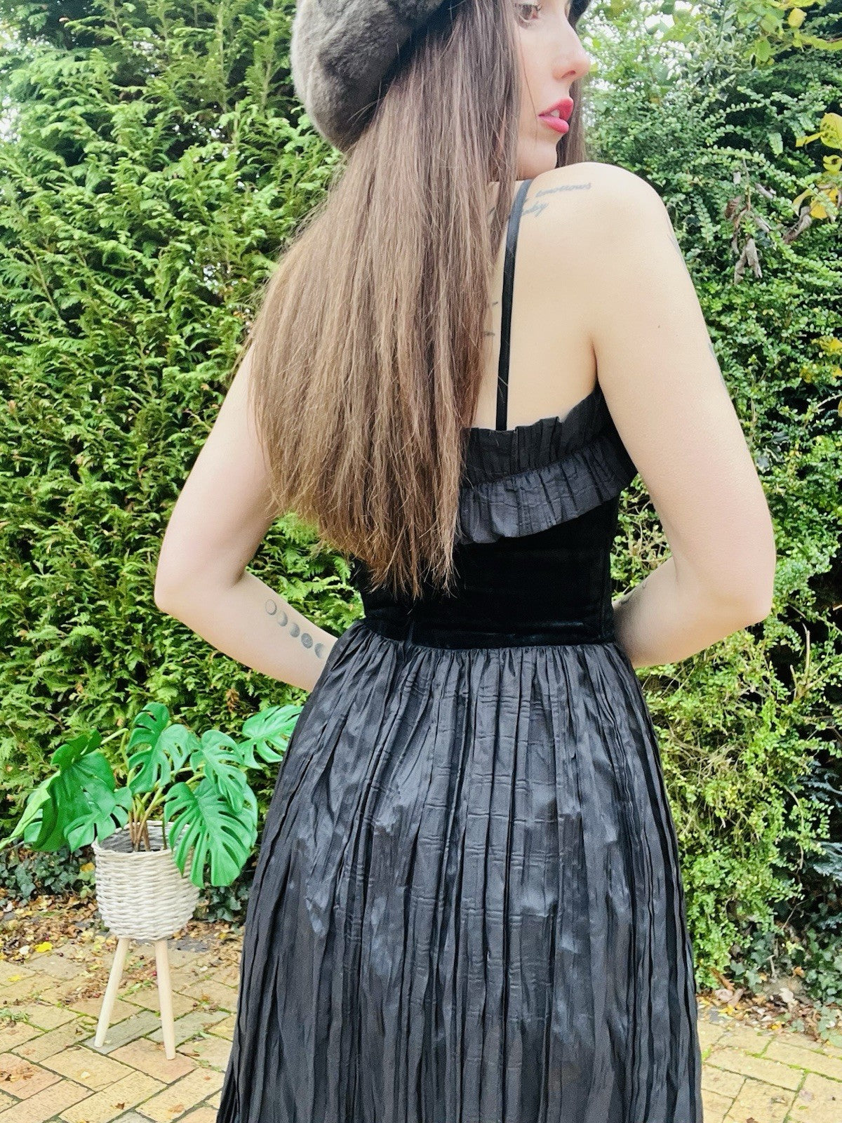 Vintage 1980s Party Dress By Puszta Velvet Ruffle Bodice Pleated Midi Black 8