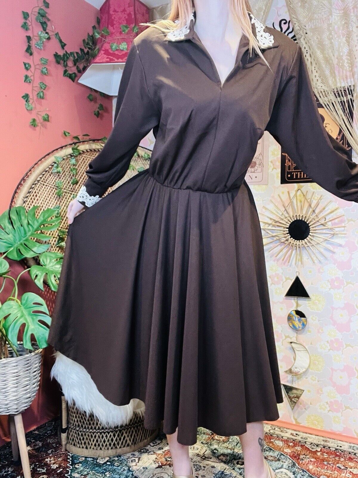 Vintage 1970s Formal Dress With Embroidered Collar And Long Sleeves Brown 18-20