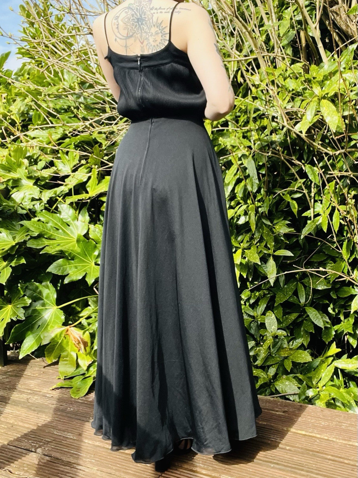 Vintage 1970s Maxi Dress Long Floaty Tie Waist Pleated Bodice Black Size 8