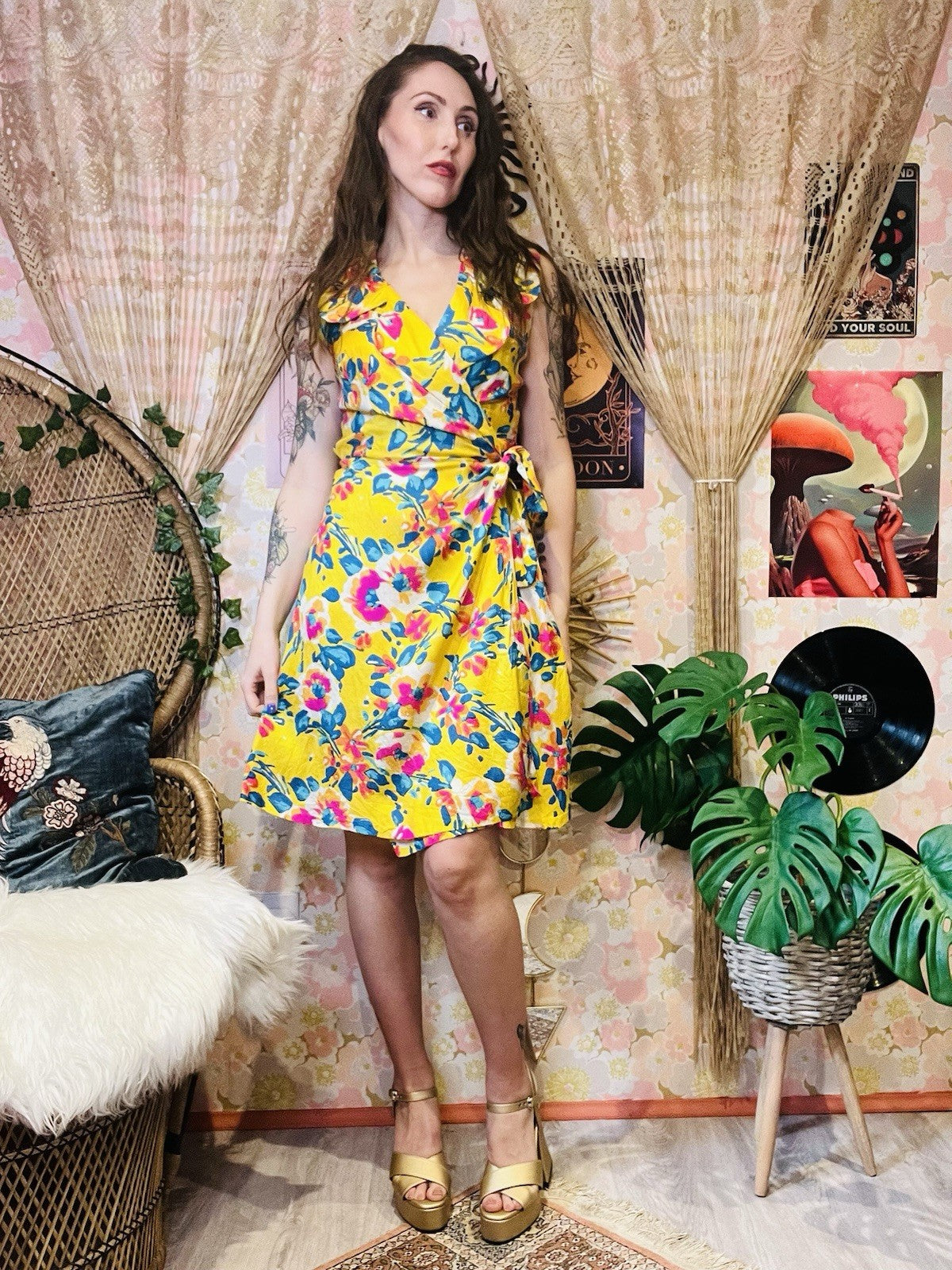 Vintage Summer Floral Dress Short Wrap Dress With Collar Bold Yellow Print 8-10