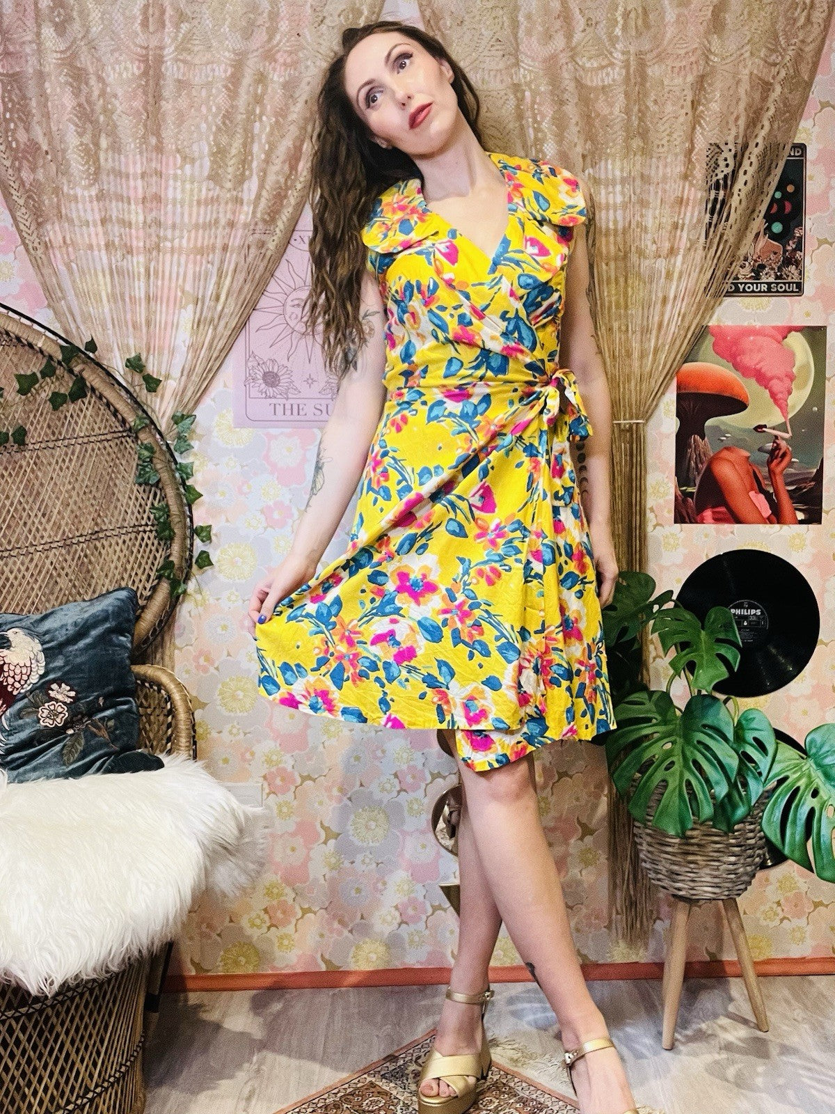 Vintage Summer Floral Dress Short Wrap Dress With Collar Bold Yellow Print 8-10