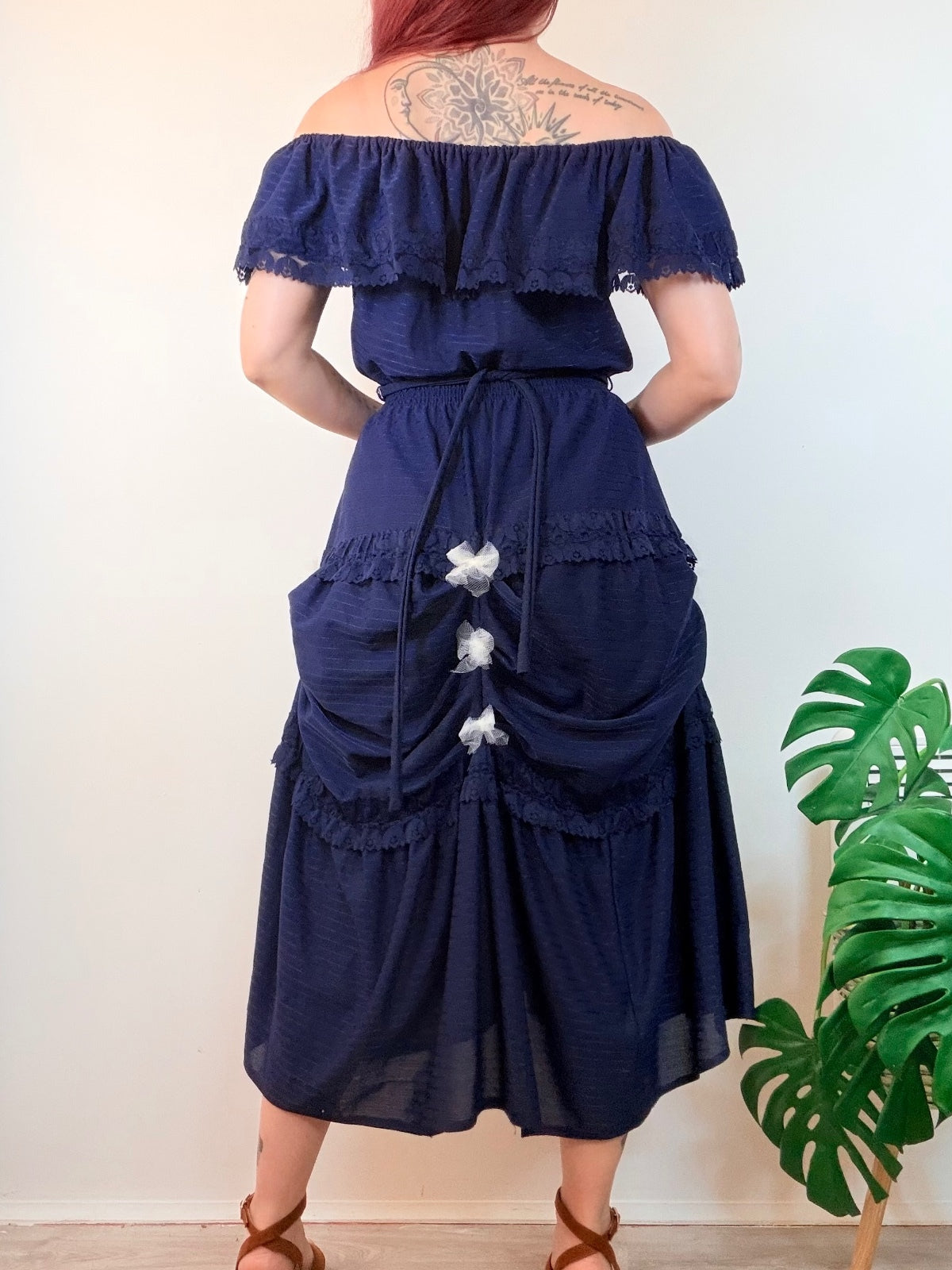 Vintage 1980s Party Dress Blue Off Shoulder Ruffled with Tulle Flower Size 12 14